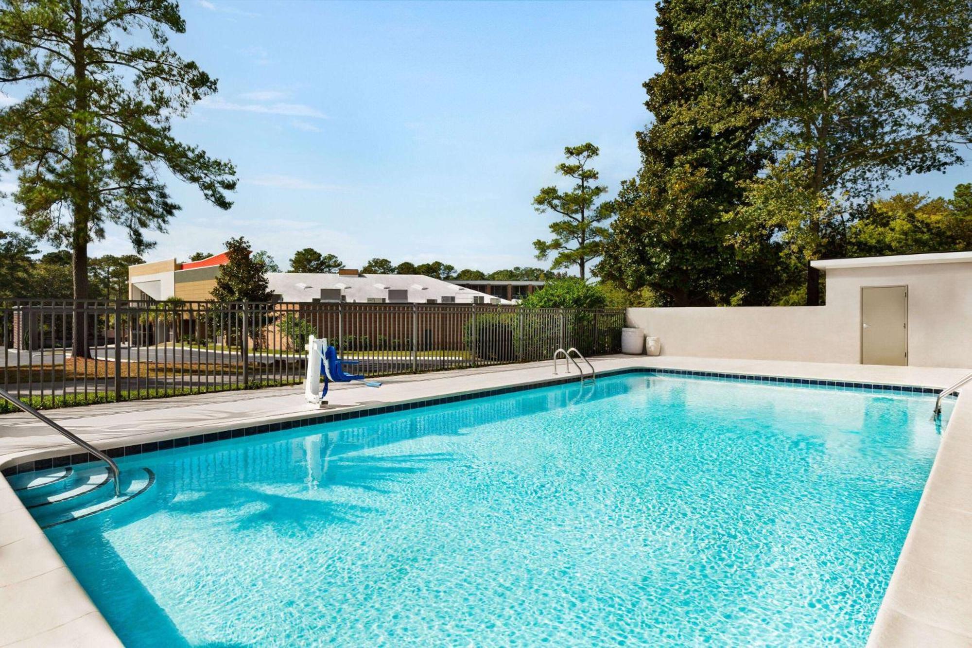 La Quinta Inn By Wyndham Columbia Ne Fort Jackson Kültér fotó