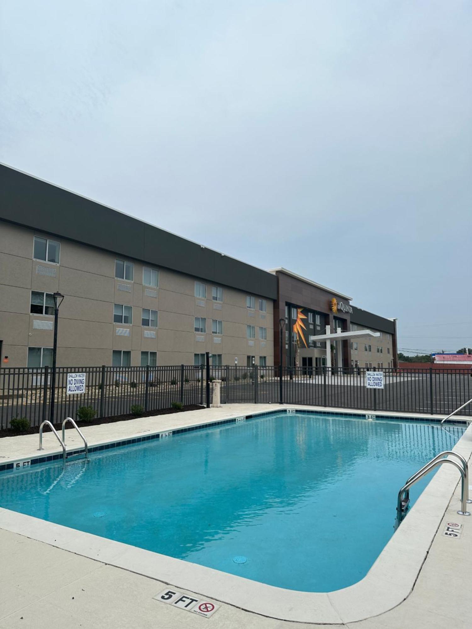 La Quinta Inn By Wyndham Columbia Ne Fort Jackson Kültér fotó